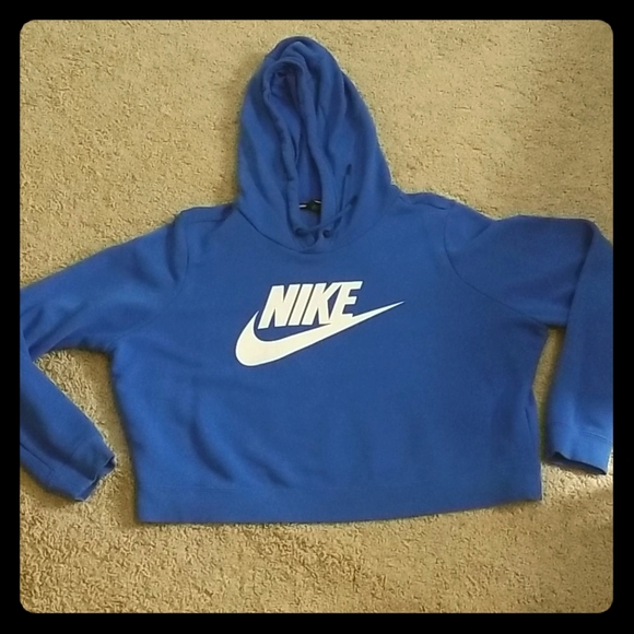Nike Tops - Crop nike hoodie royal blue